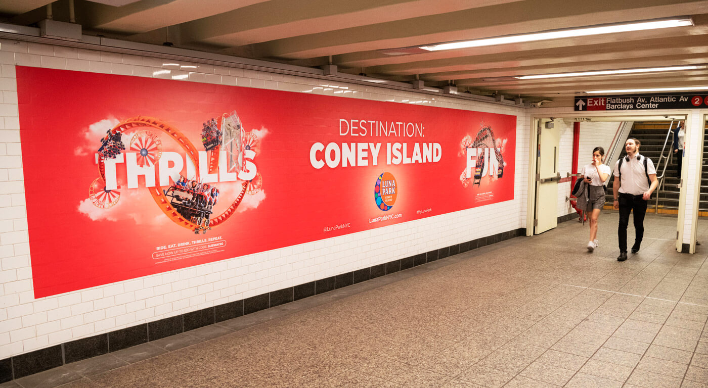 Luna park adv campagna 2019 - insegne metro New York